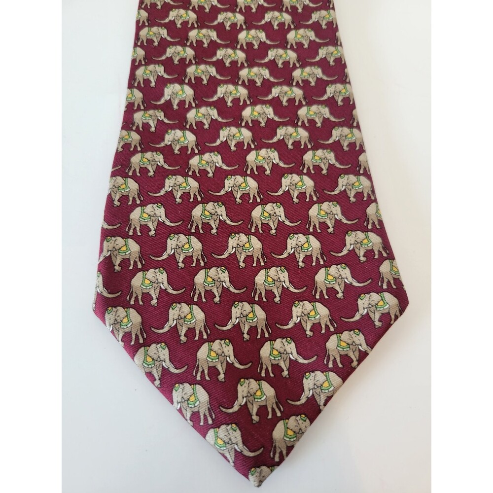 Brooks Brothers Men's‎ Tie Burgundy Silk Elephant Pattern - Picture 3 of 3
